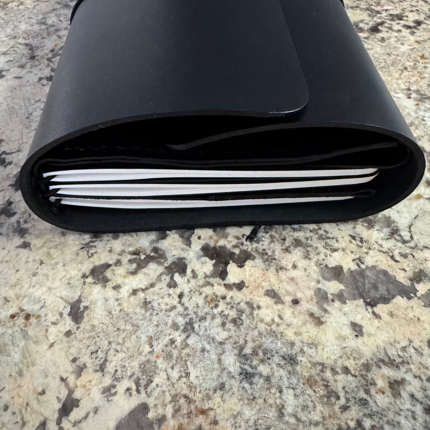 STUDIO NOTEBOOK (M)