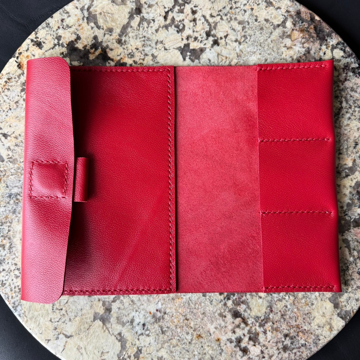 STUDIO PORTFOLIO CHERRY RED