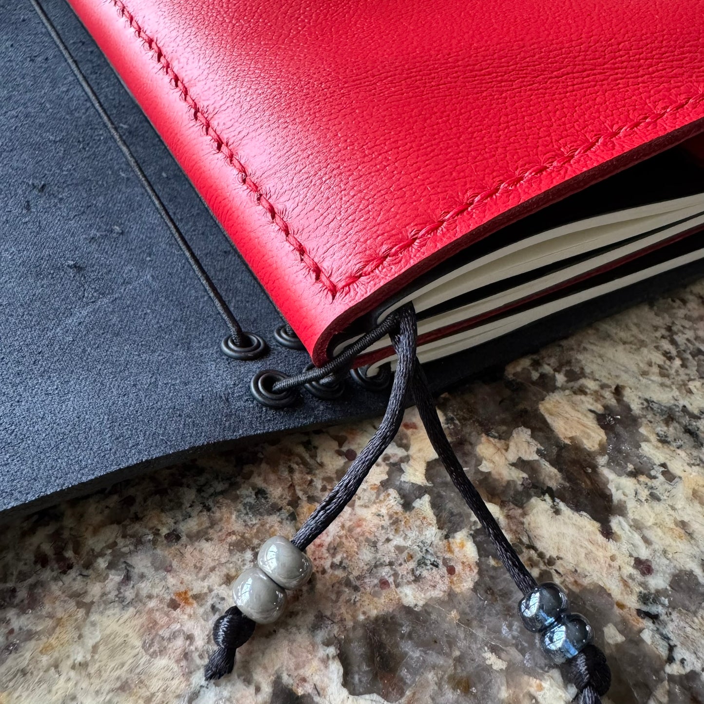 STUDIO PORTFOLIO CHERRY RED