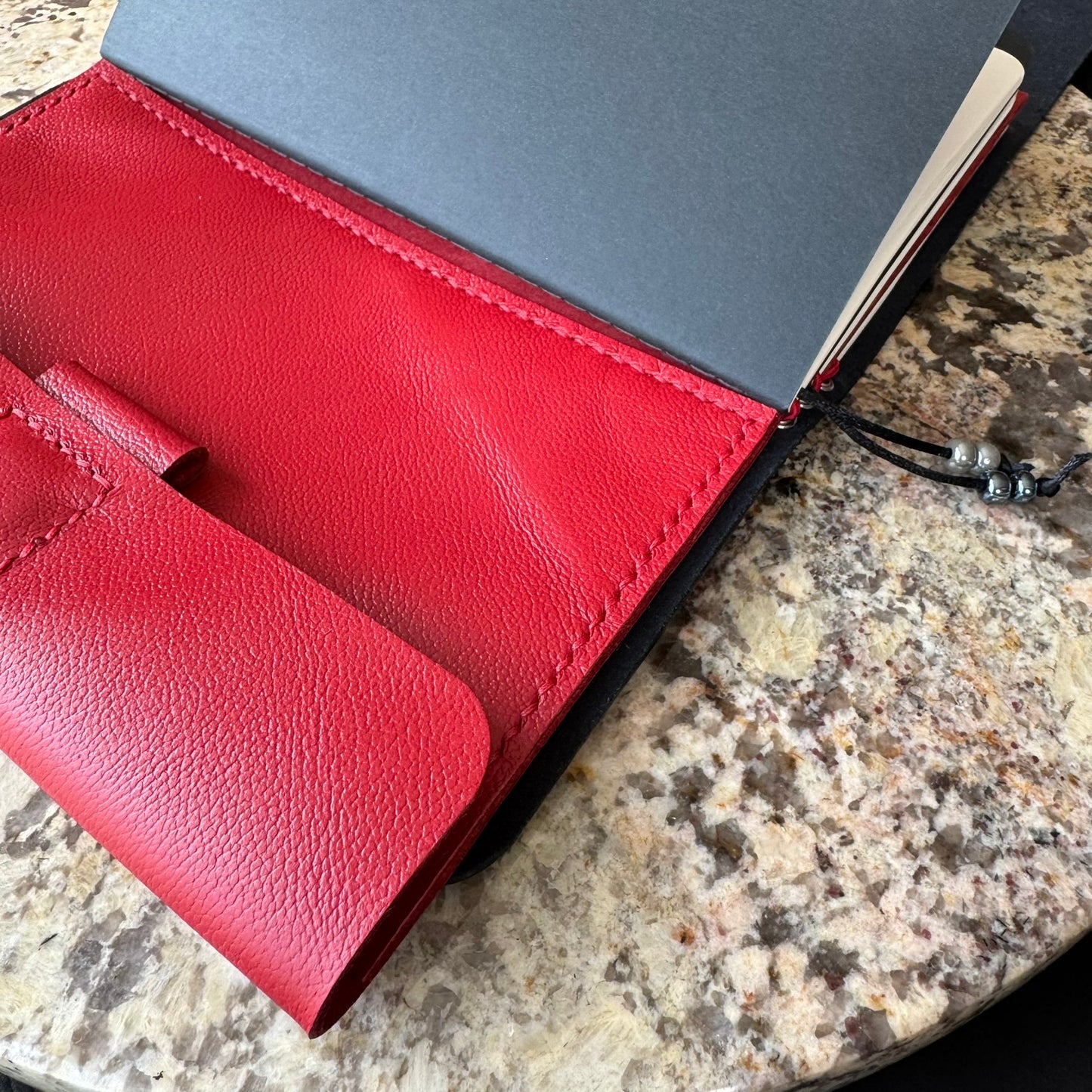 STUDIO PORTFOLIO CHERRY RED