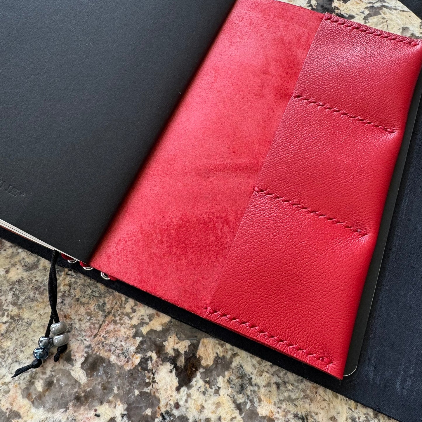 STUDIO PORTFOLIO CHERRY RED