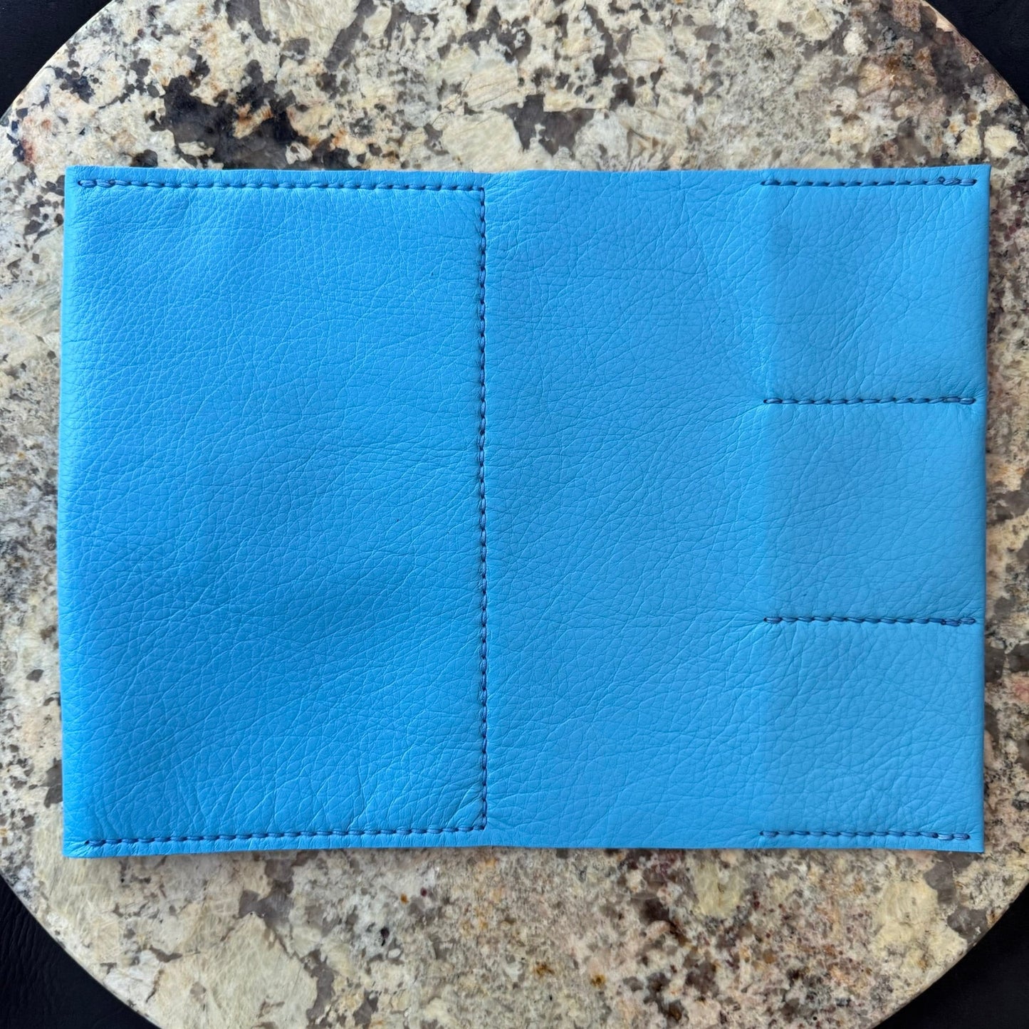 STUDIO PORTFOLIO SKY BLUE (M)