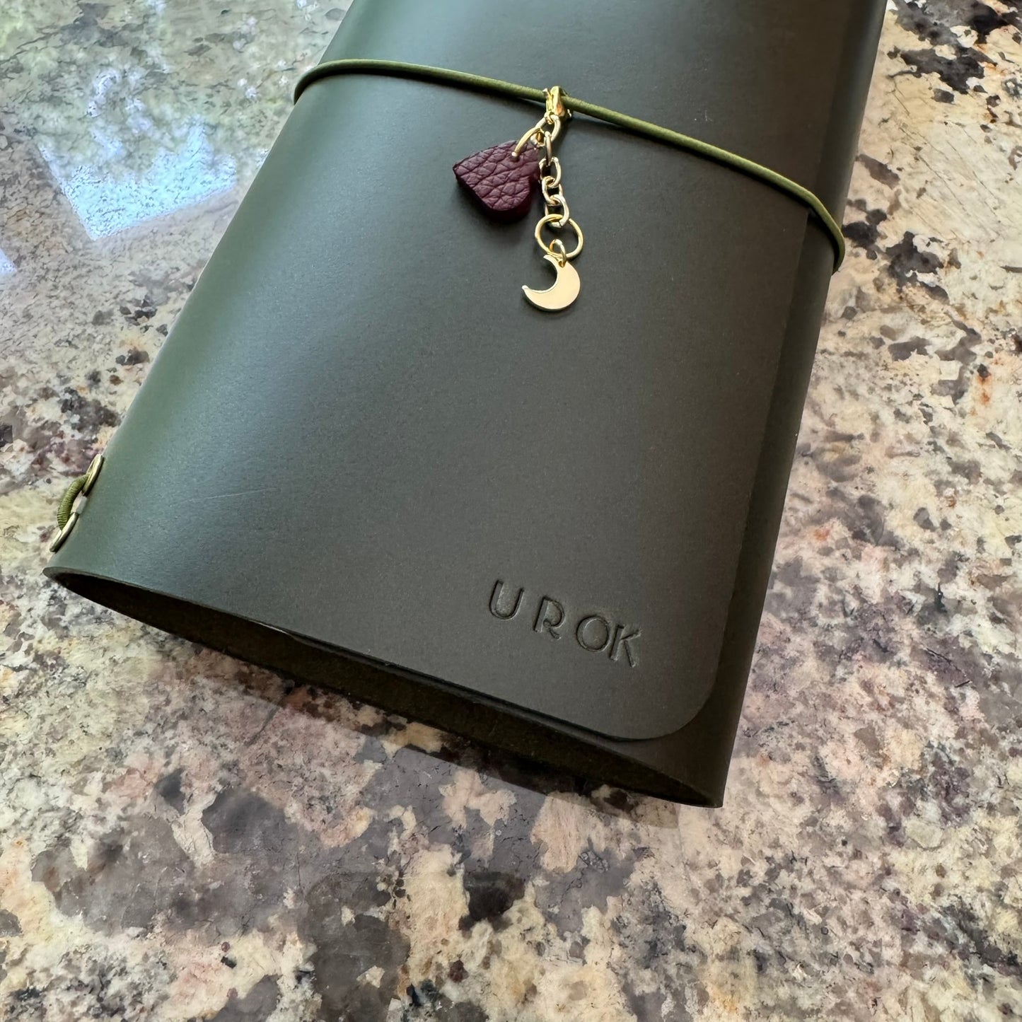 TRAVELER'S NOTEBOOK (M)