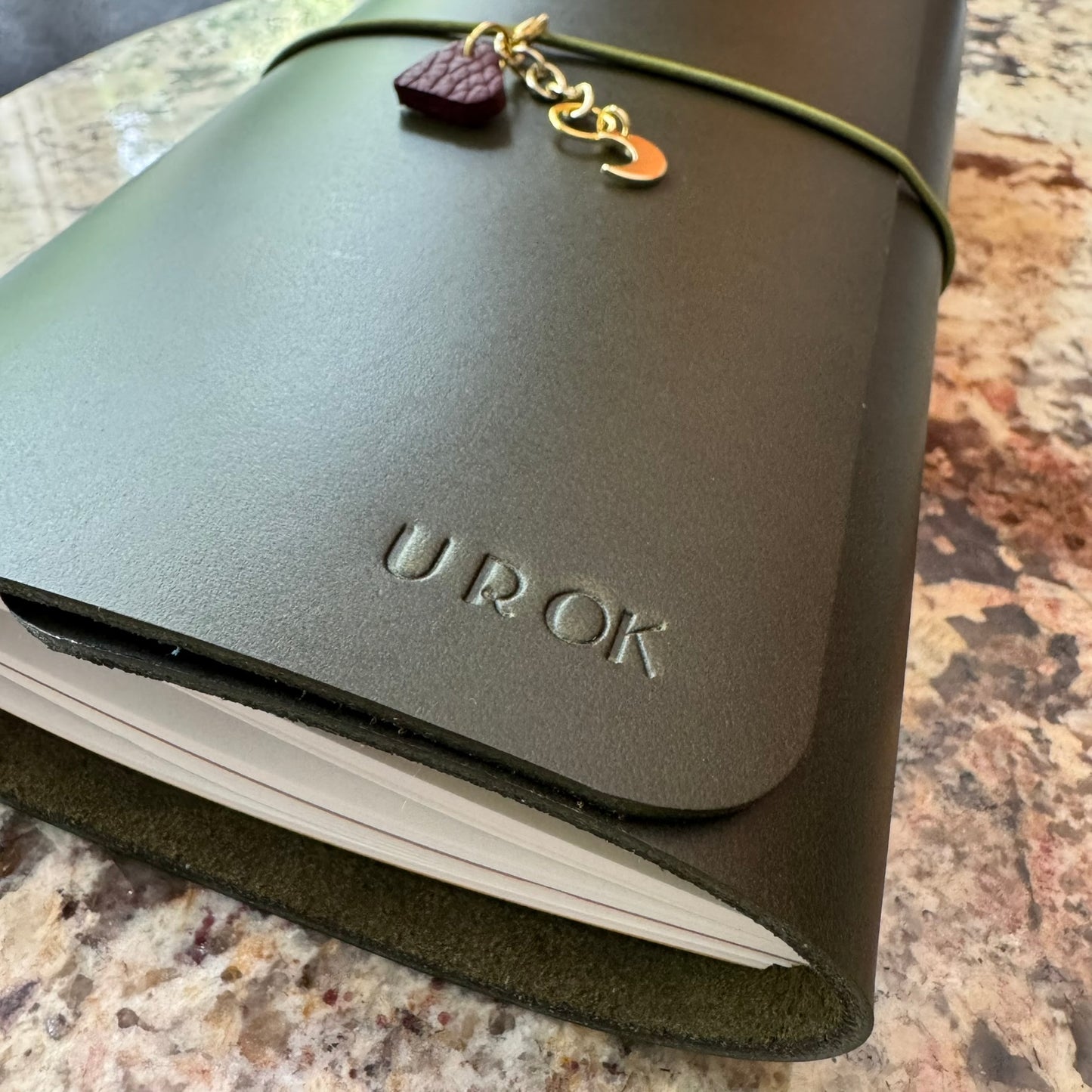 TRAVELER'S NOTEBOOK (M)