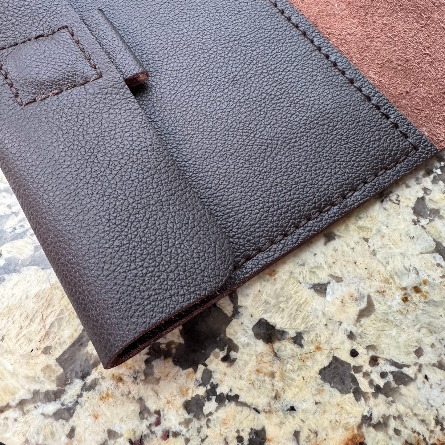 STUDIO PORTFOLIO Ltd. Ed. BROWN (M)