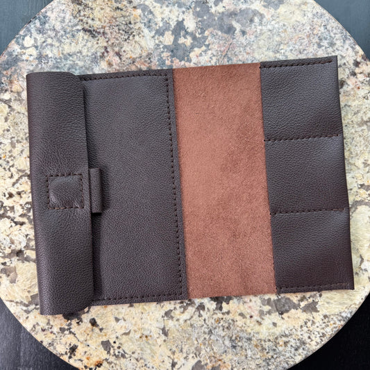 STUDIO PORTFOLIO Ltd. Ed. BROWN (M)