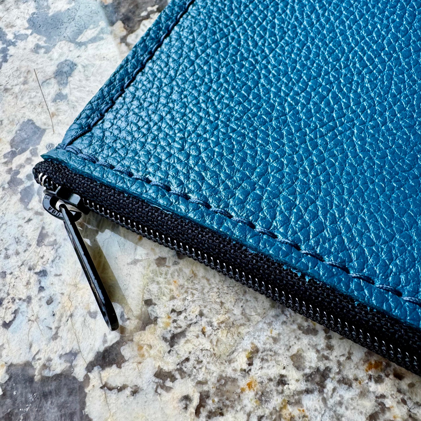 STUDIO PORTFOLIO DARK TEAL (M)