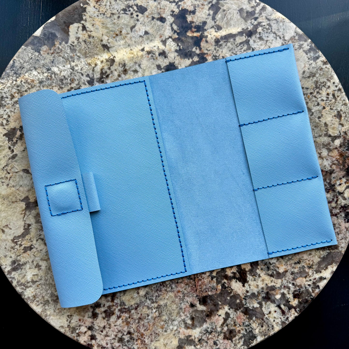 STUDIO PORTFOLIO SKY BLUE (M)