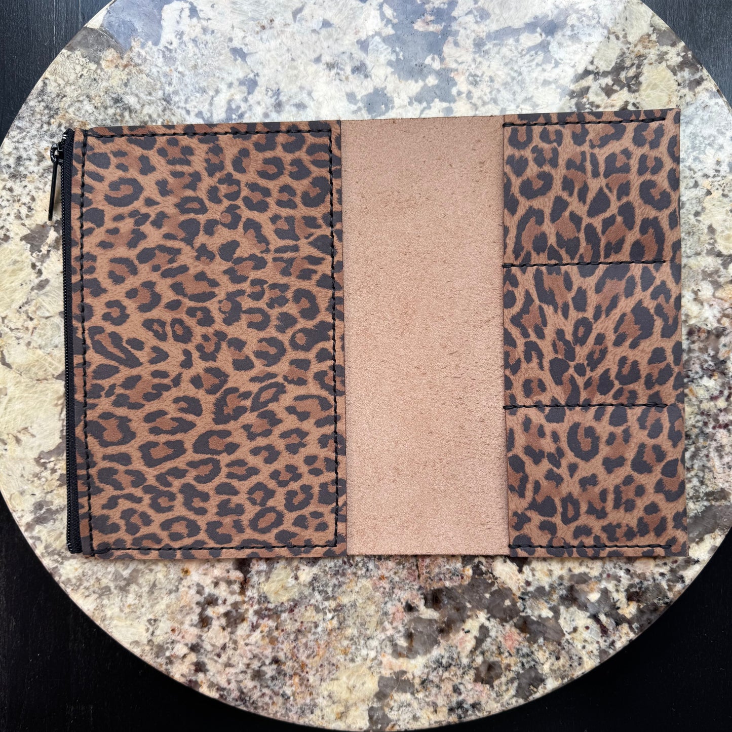 THE PORTFOLIO INSERT (A5) Ltd. Ed. Leopard