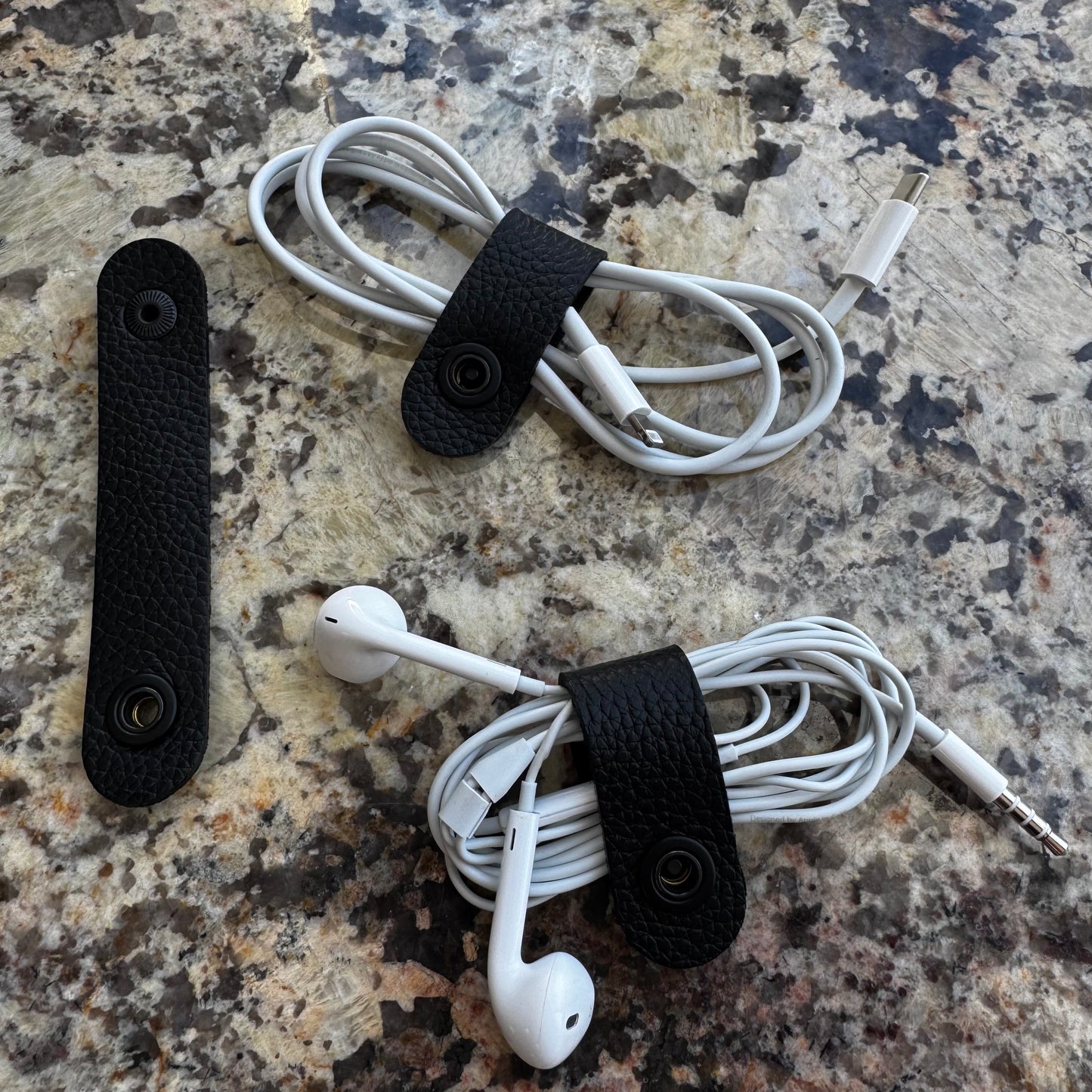 CORD ORGANIZERS TRIO (Italian Pebble Grain Black)