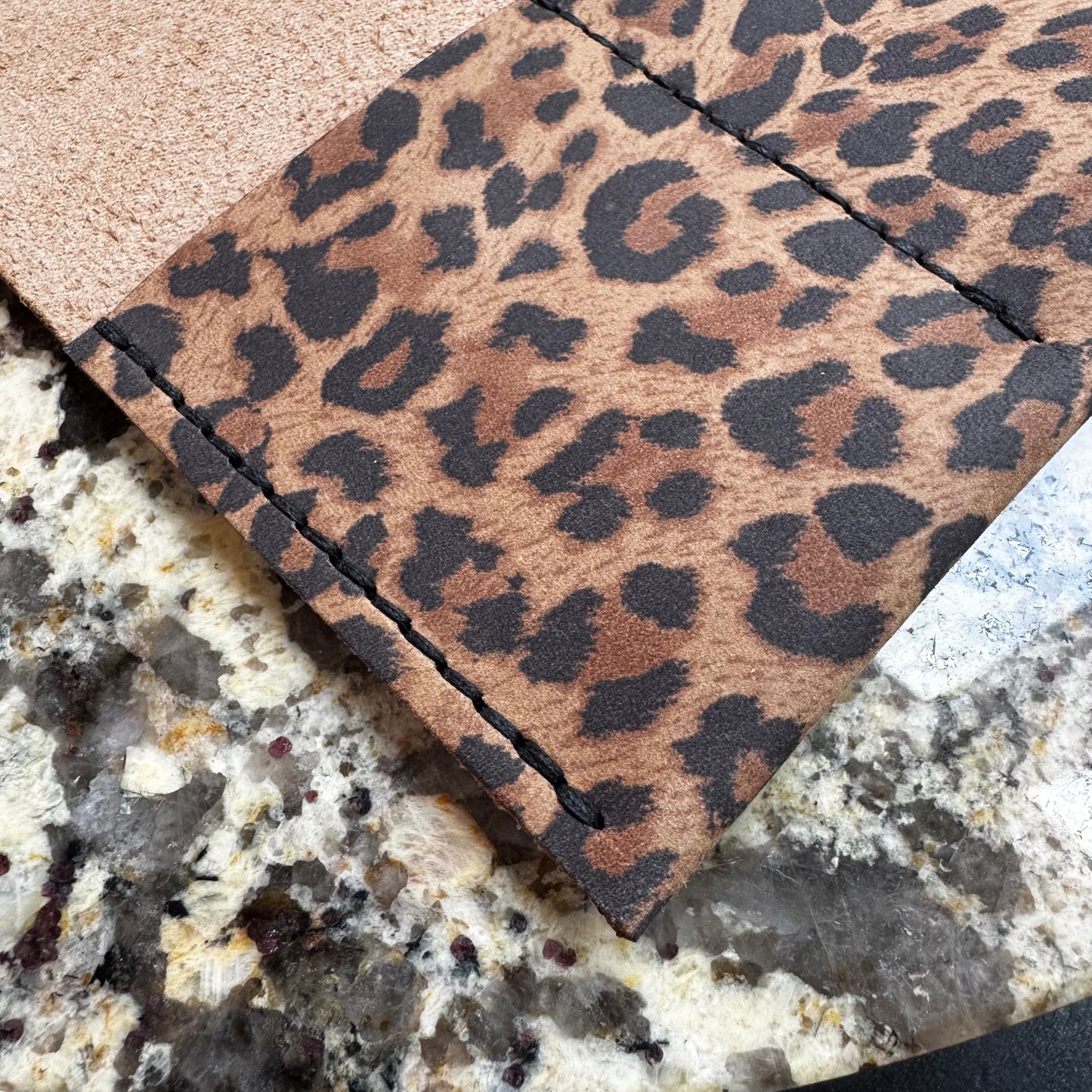 THE PORTFOLIO INSERT (A5) Ltd. Ed. Leopard