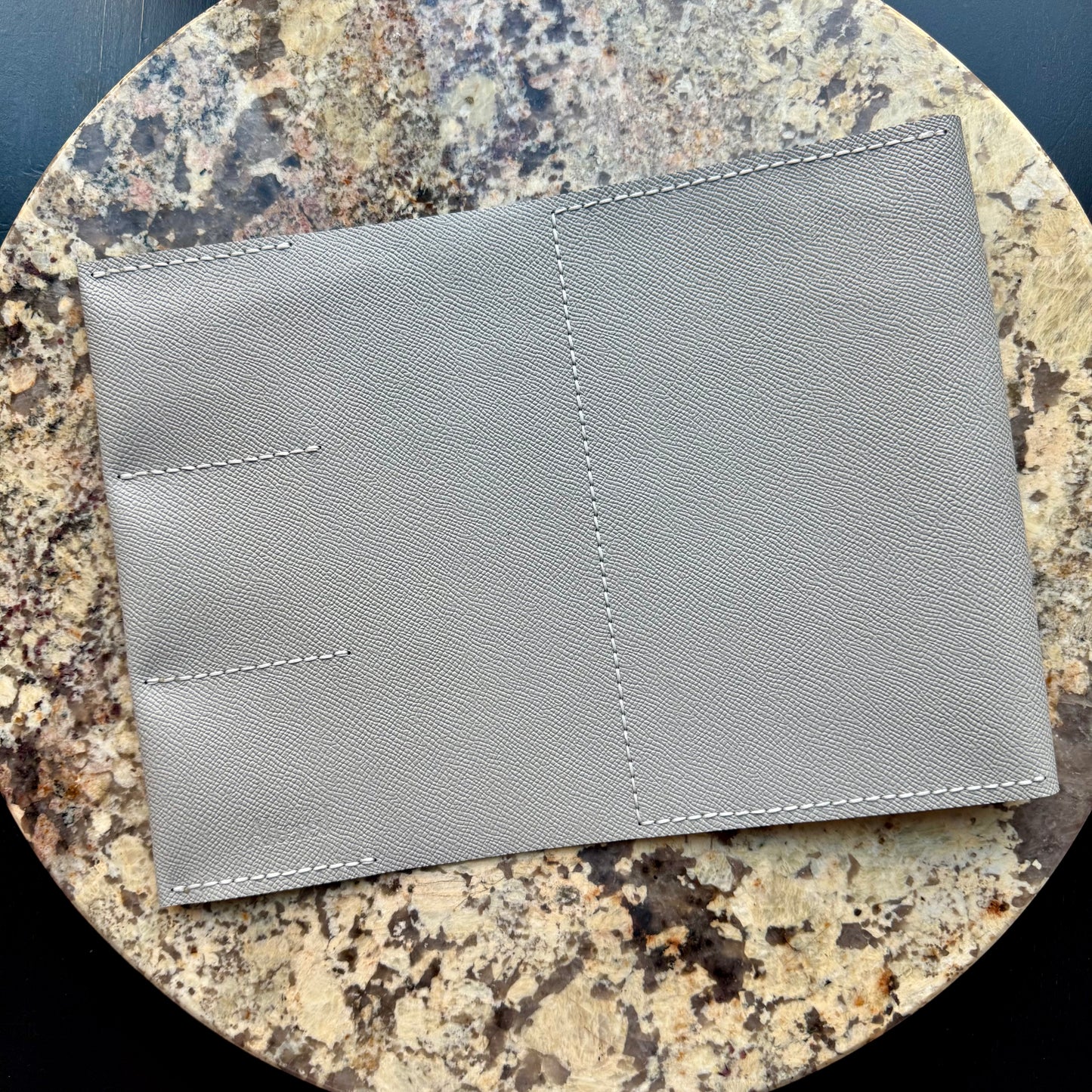 STUDIO PORTFOLIO GREY (M)