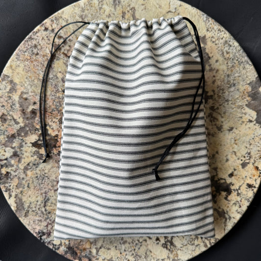 STUDIO TRAVEL POUCH STRIPES