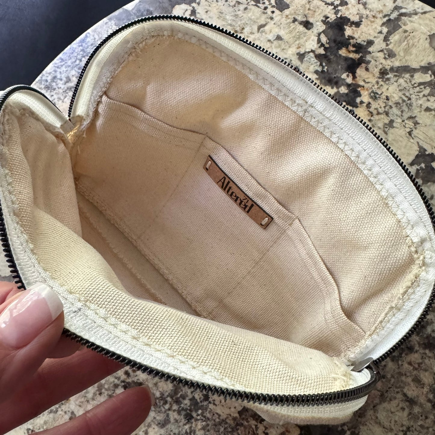 UTILITY POUCH (S)