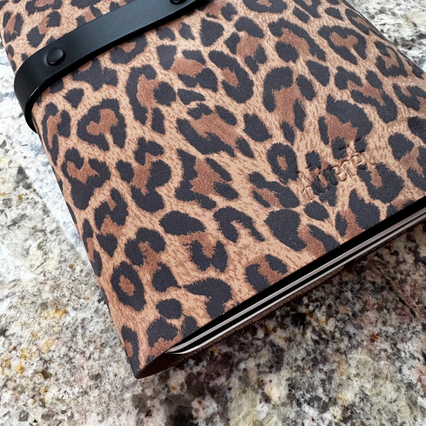 THE SPINE LOCK — LEOPARD